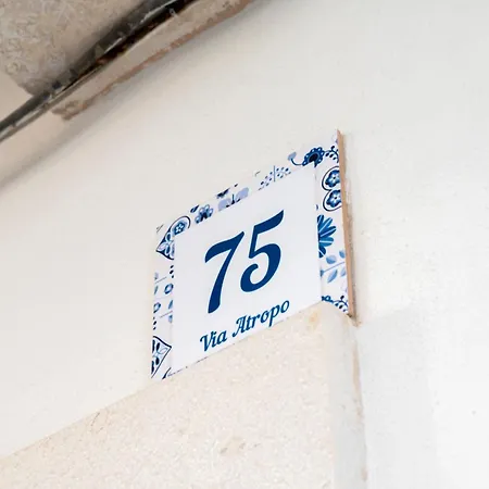 Dimora Donna Lucia Apartment